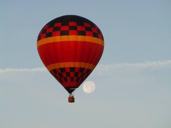 Experience a stunning hot air balloon from Love Valley, witness Cappadocia’s magical sunrise, float over fairy chimneys, and capture unforgettable