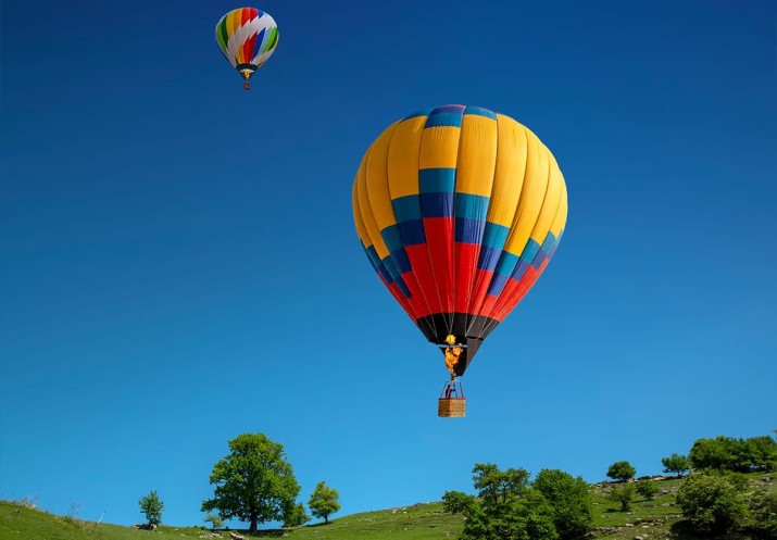 Wondering what happens if balloon ride is canceled? Learn about refund policies, rescheduling options, and the best alternative activities